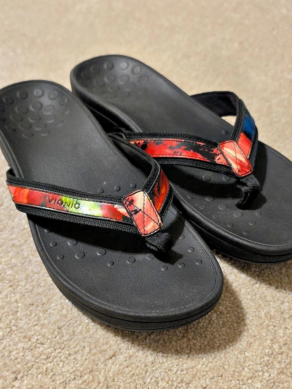Vionic Tide II Toe Post Sandal Black & Red Sz 9